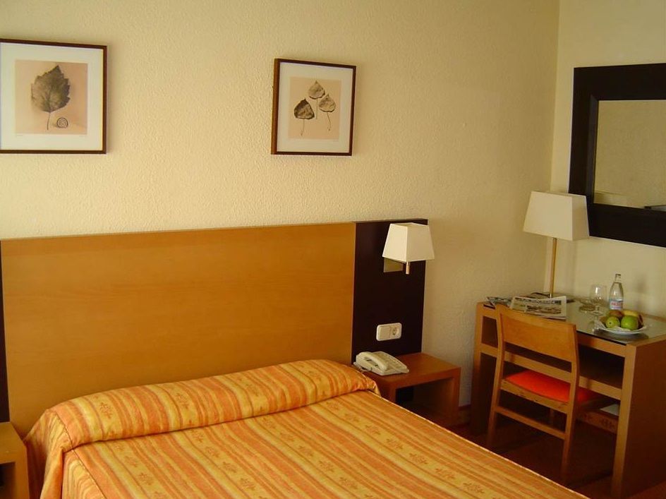 Hostal Laris Madrid Exterior foto